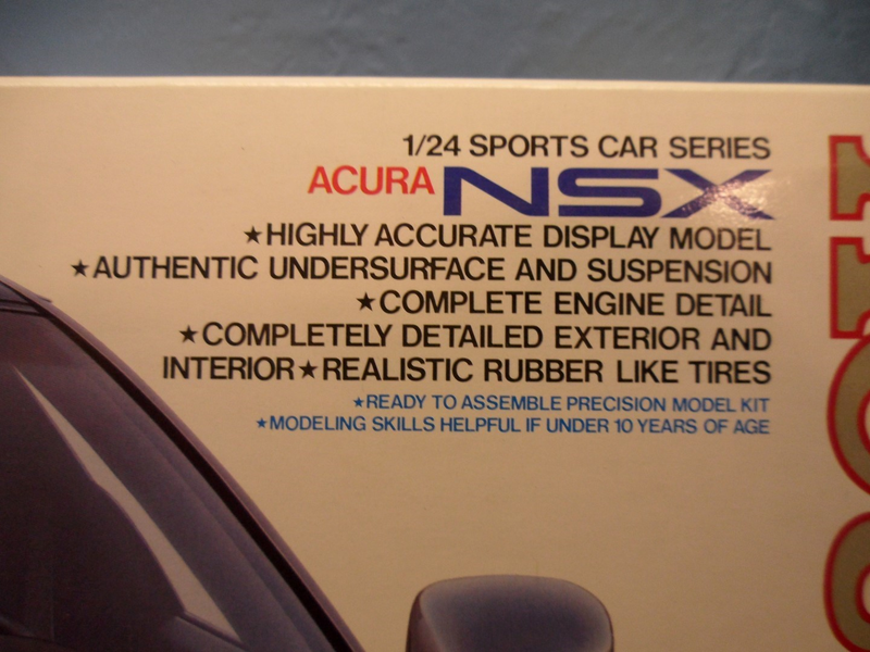 Illustration for article titled Tamiya Acura NSX 1:24 Model Lots of Pics